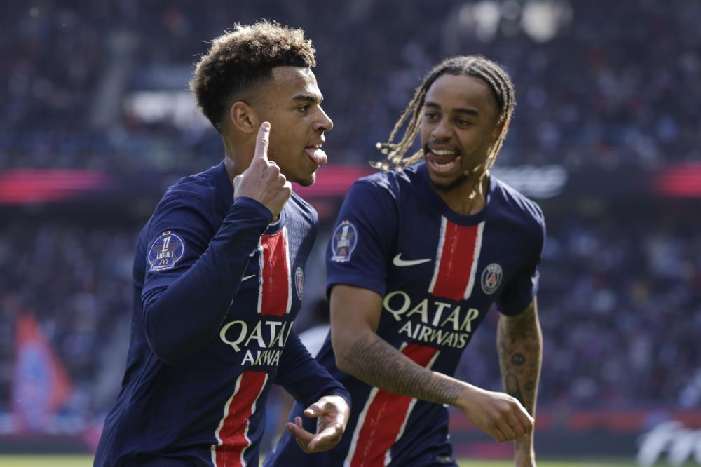 并帮助球队 并帮助球队